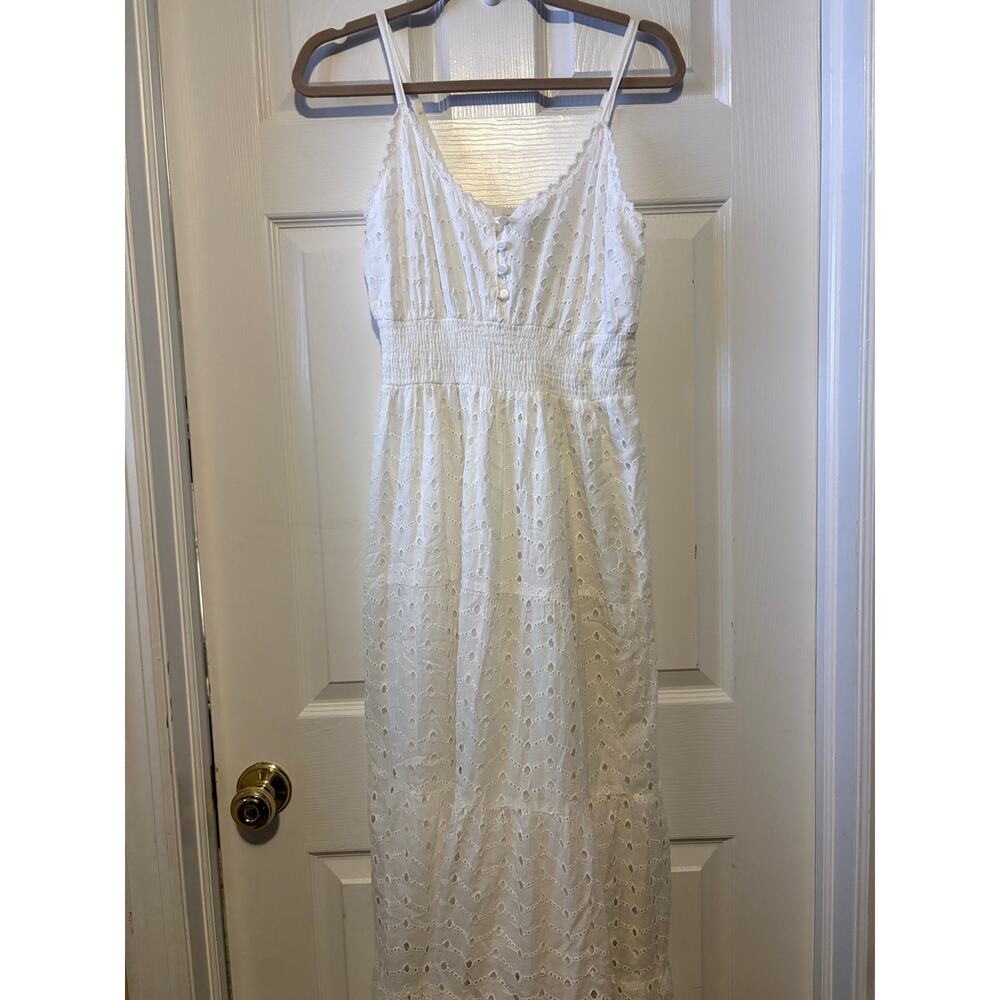 Me 2 magic eyelet, tiered white maxi dress size medium